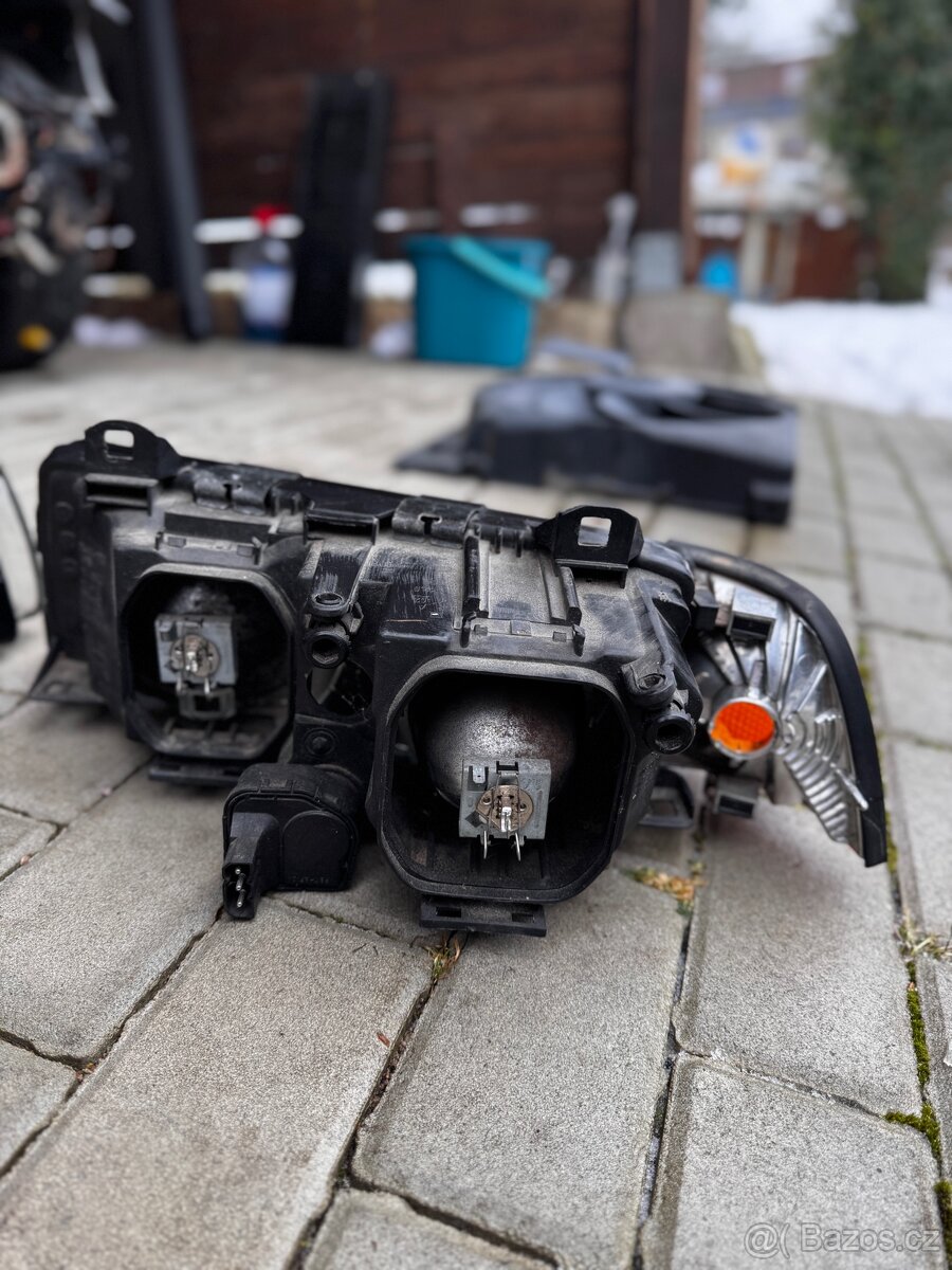 BMW e36 přední světla - 3