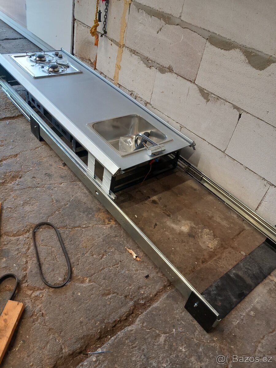 Obytny vuz dodavka karavan camper cestovni special - 3