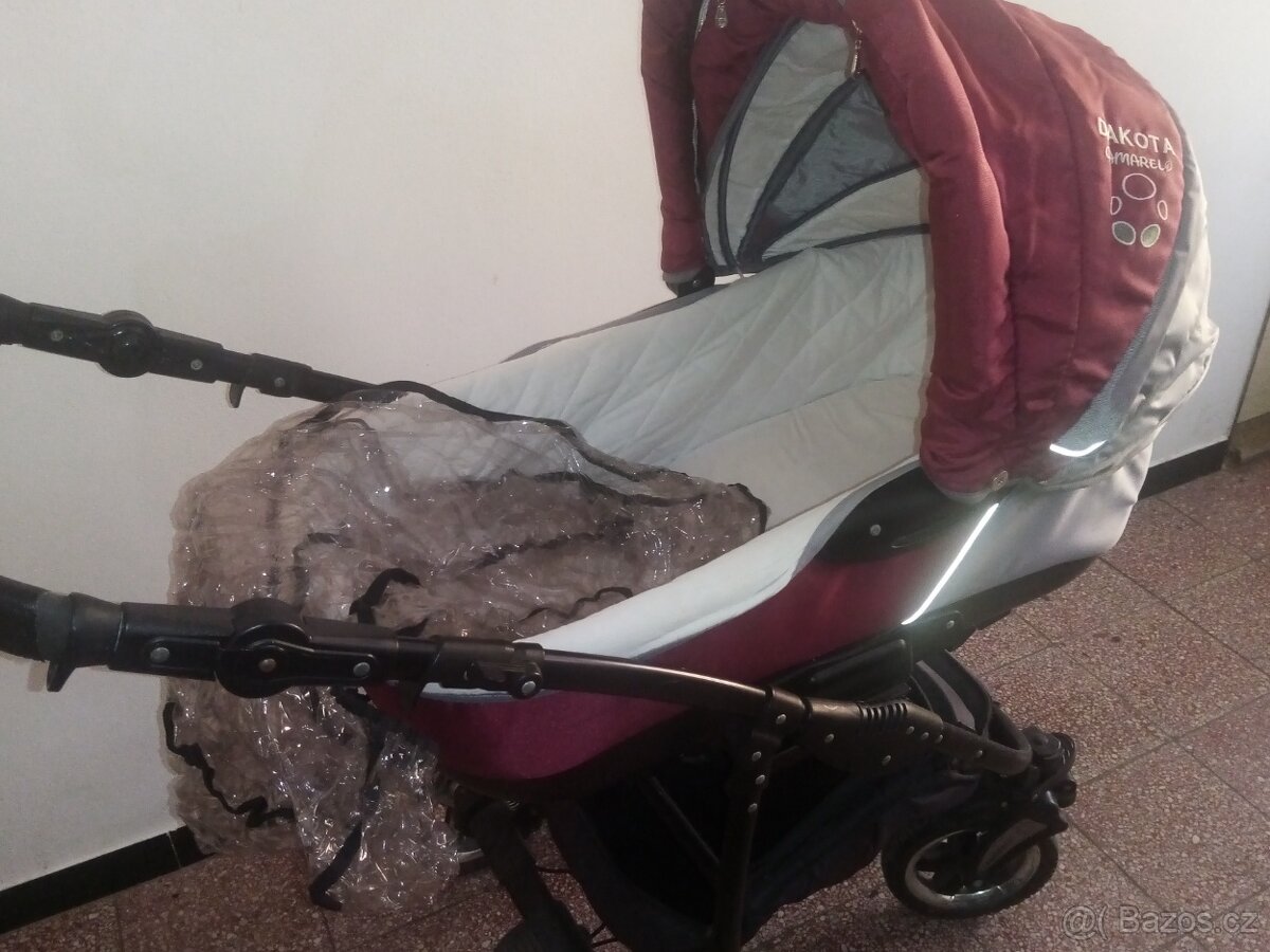 Kočárek trojkombinace. - 3