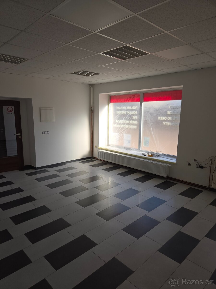 Pronájem obchodu v Náchodě - 3