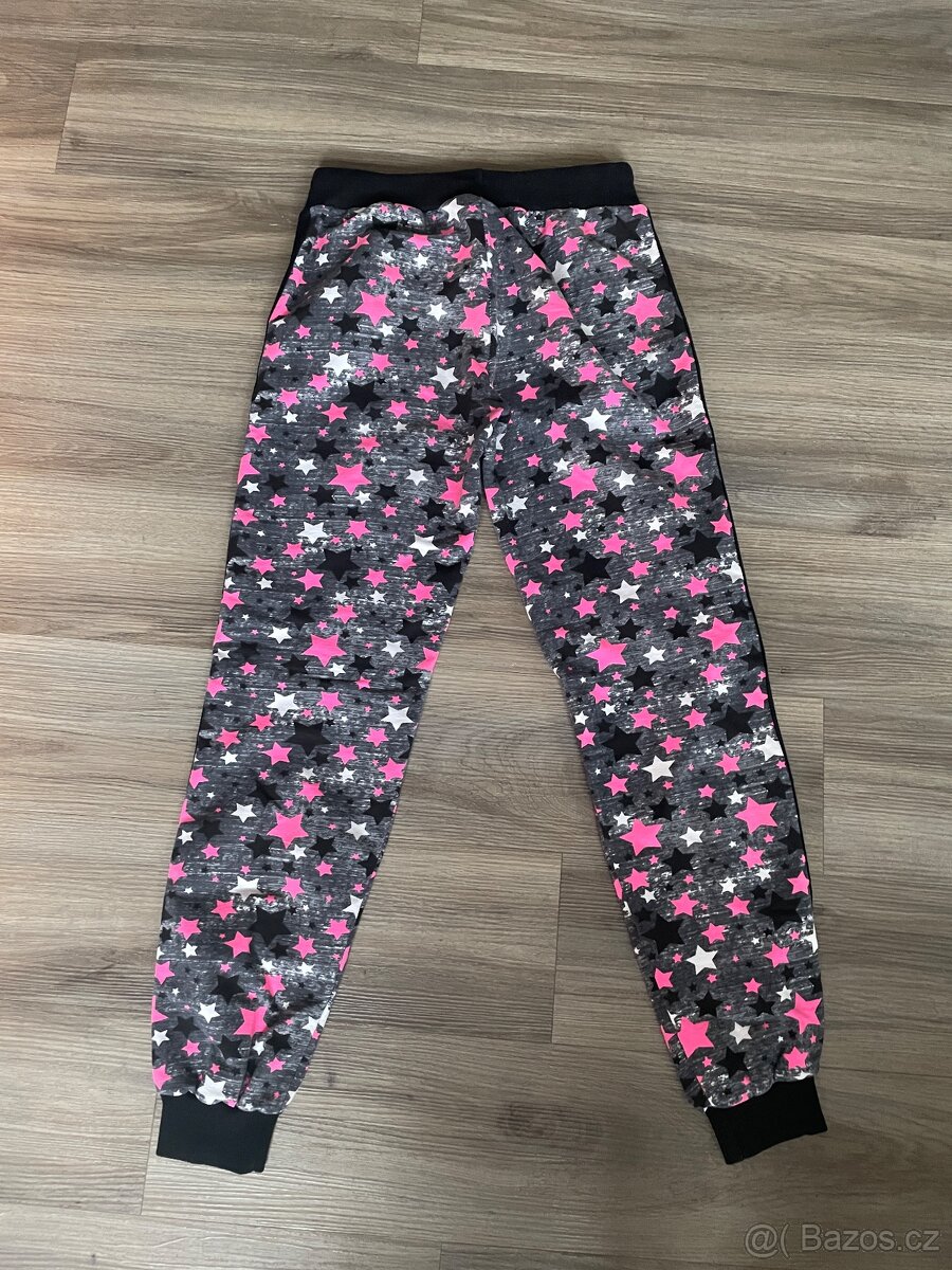 Damske obleceni M - 3