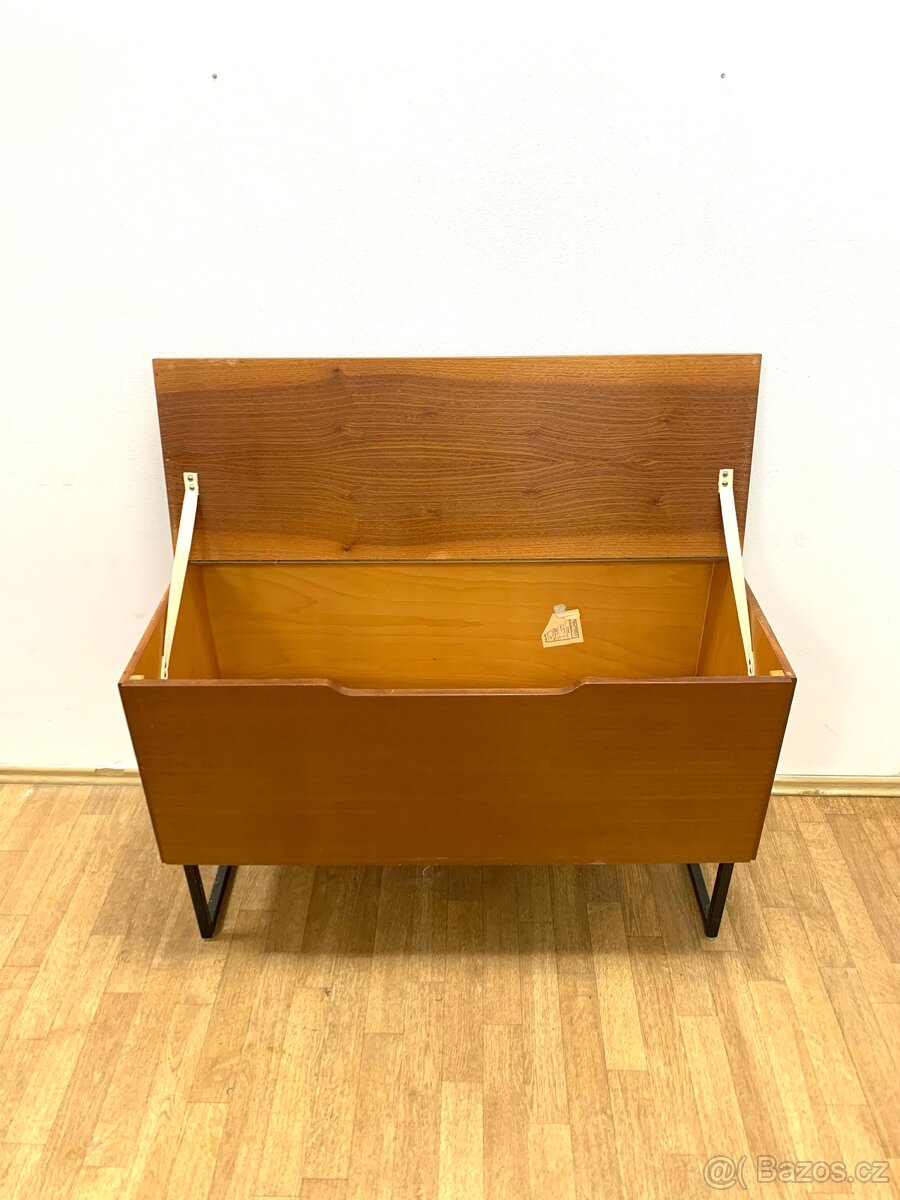 Retro komoda 60. léta - 3