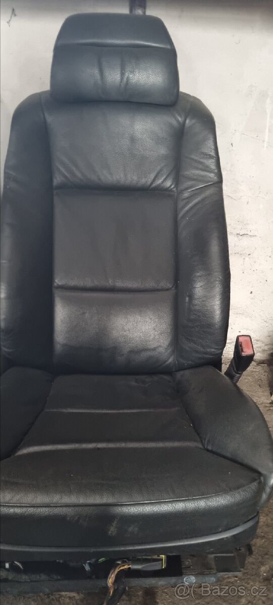 Bmw e60 e61 sedačky - 3