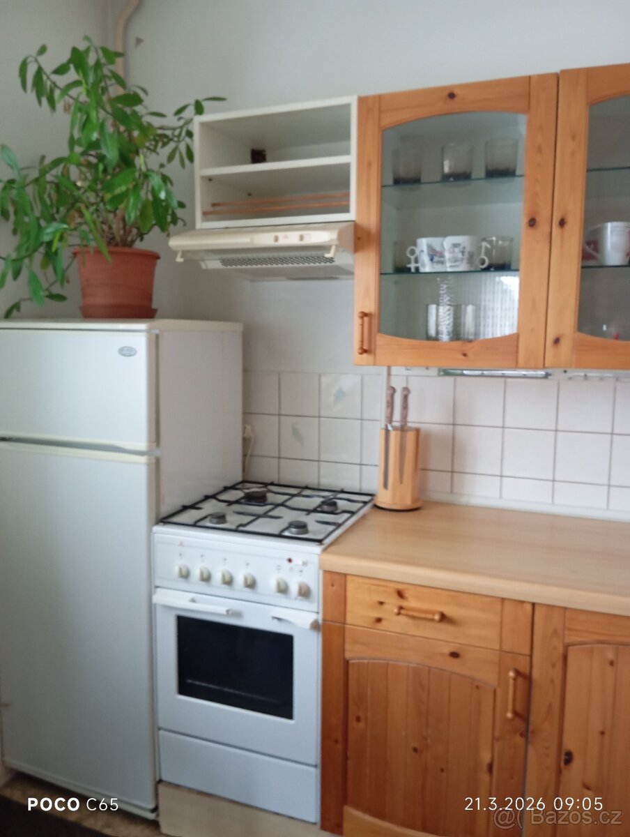 Kuchyňská linka + lednice+sporak - 3