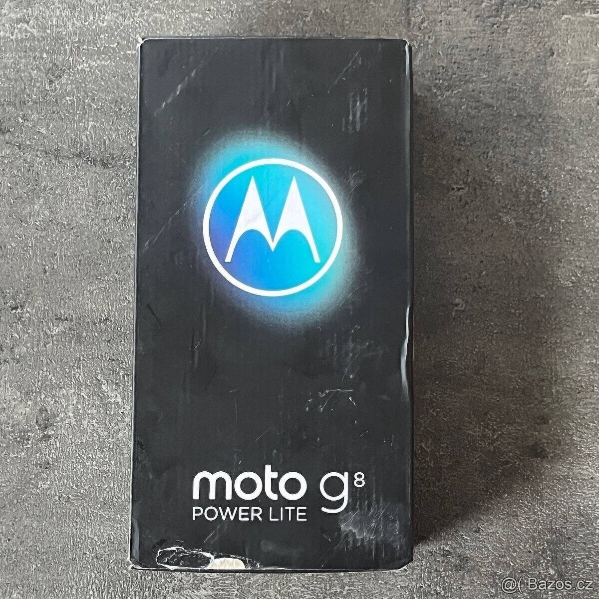 Nový Android telefon Motorola Moto G8 4GB/64GB - 3