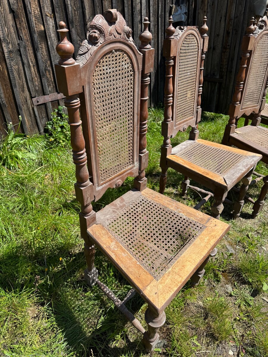 Staré dřevěné židle s rákosovým výpletem - 3