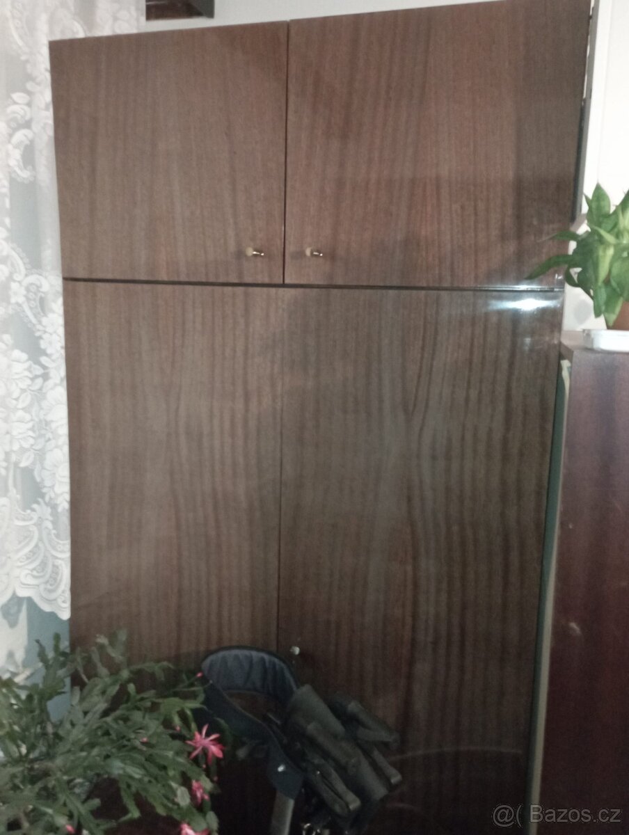 Obývací stěna za odvoz - 3