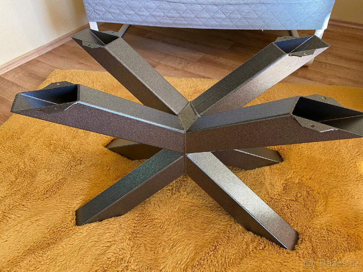 Konferenční stolek - 3