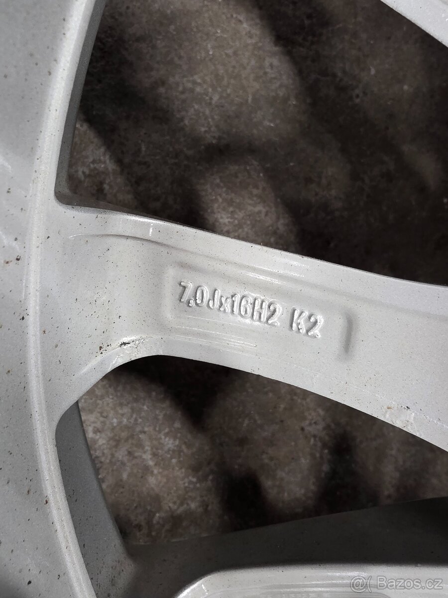 Prodám hezká 16" alu kola Borbet se zimními pneu - 3