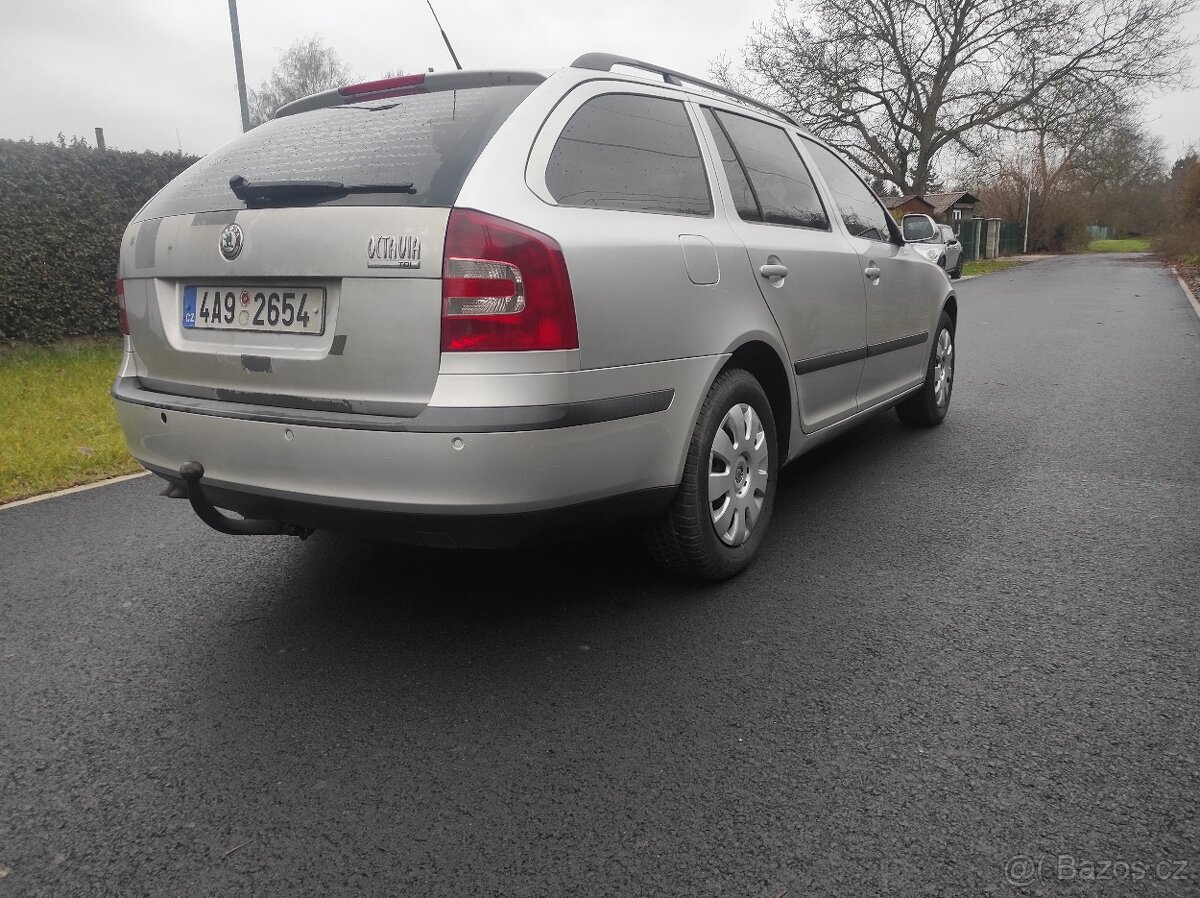 Škoda Octavia Combi 2 - 3