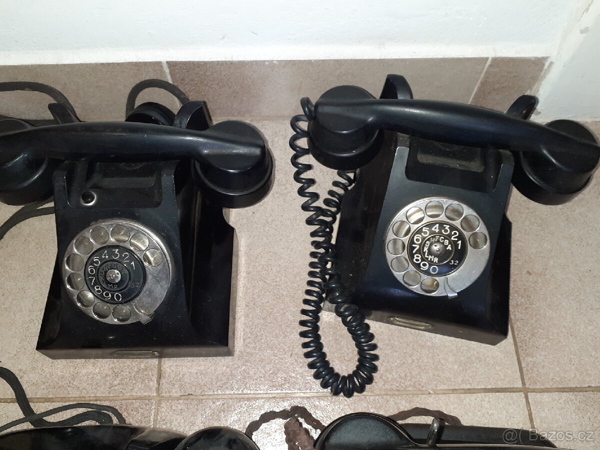 Historické telefony - 3