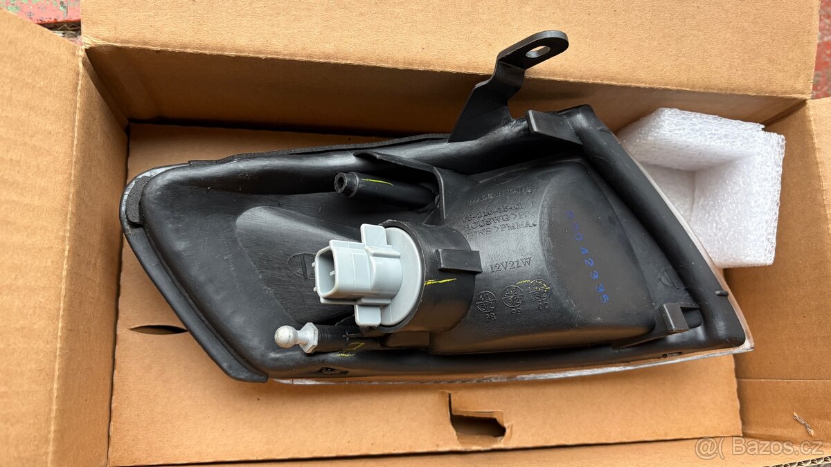 Prodám LP blinkr Mazda 626 - 3