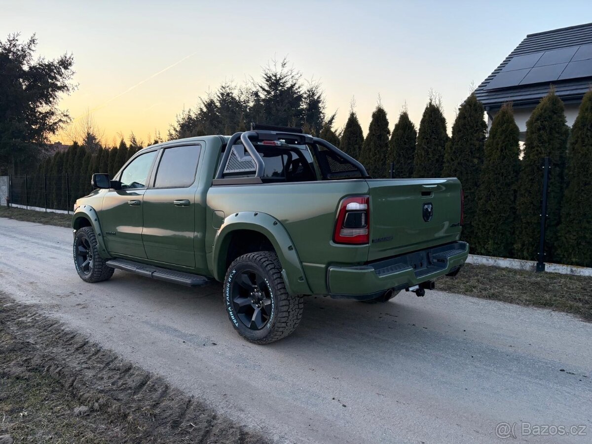 Dodge Ram 1500 motor 5.7 HEMI rok 2022 - 3