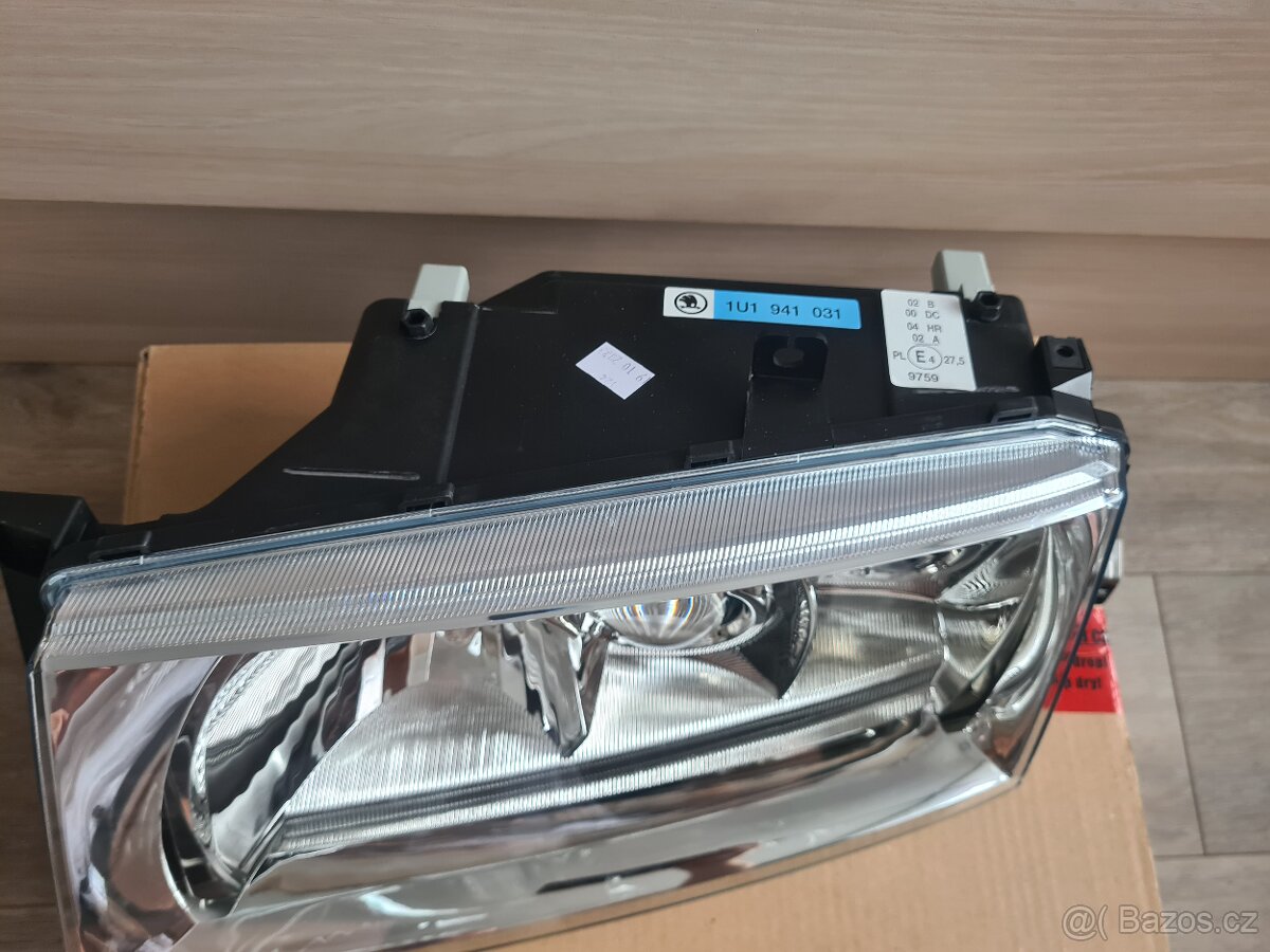 NOVÝ Levý obal xenonu Octavia 1 - ORIGINÁL - 3