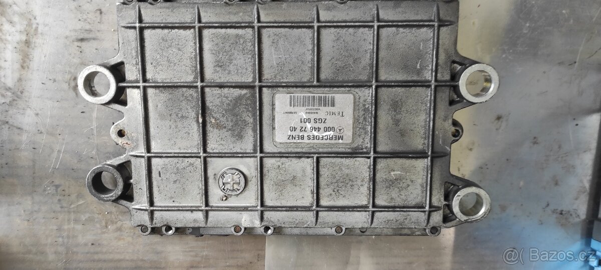 A0404462840 říd.jednotka motoru - 3