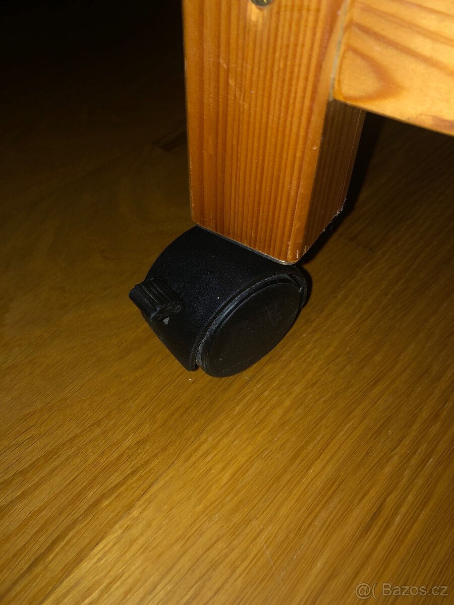 PŘEBALOVACÍ PULT - 3