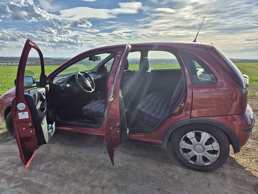 Opel Corsa – C - 3