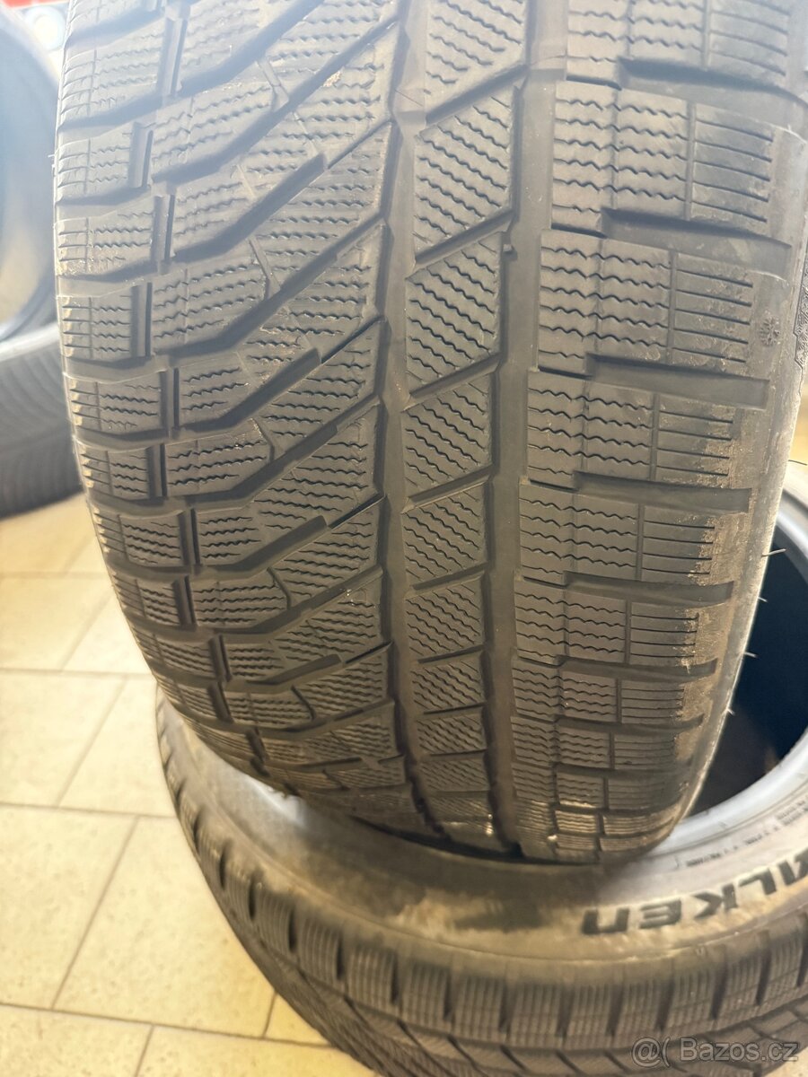 265/40/19 Falken - 3