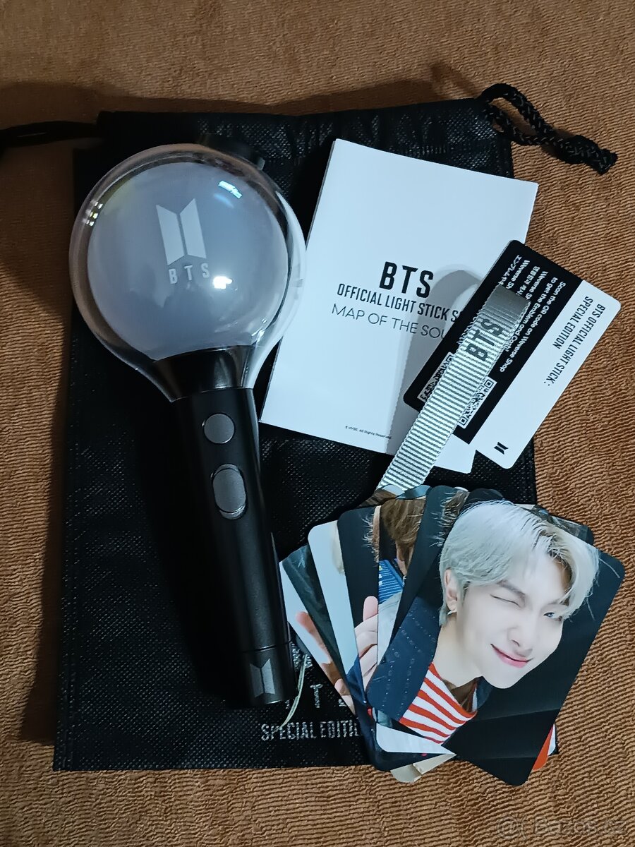 BTS alba, plakáty a další - 3