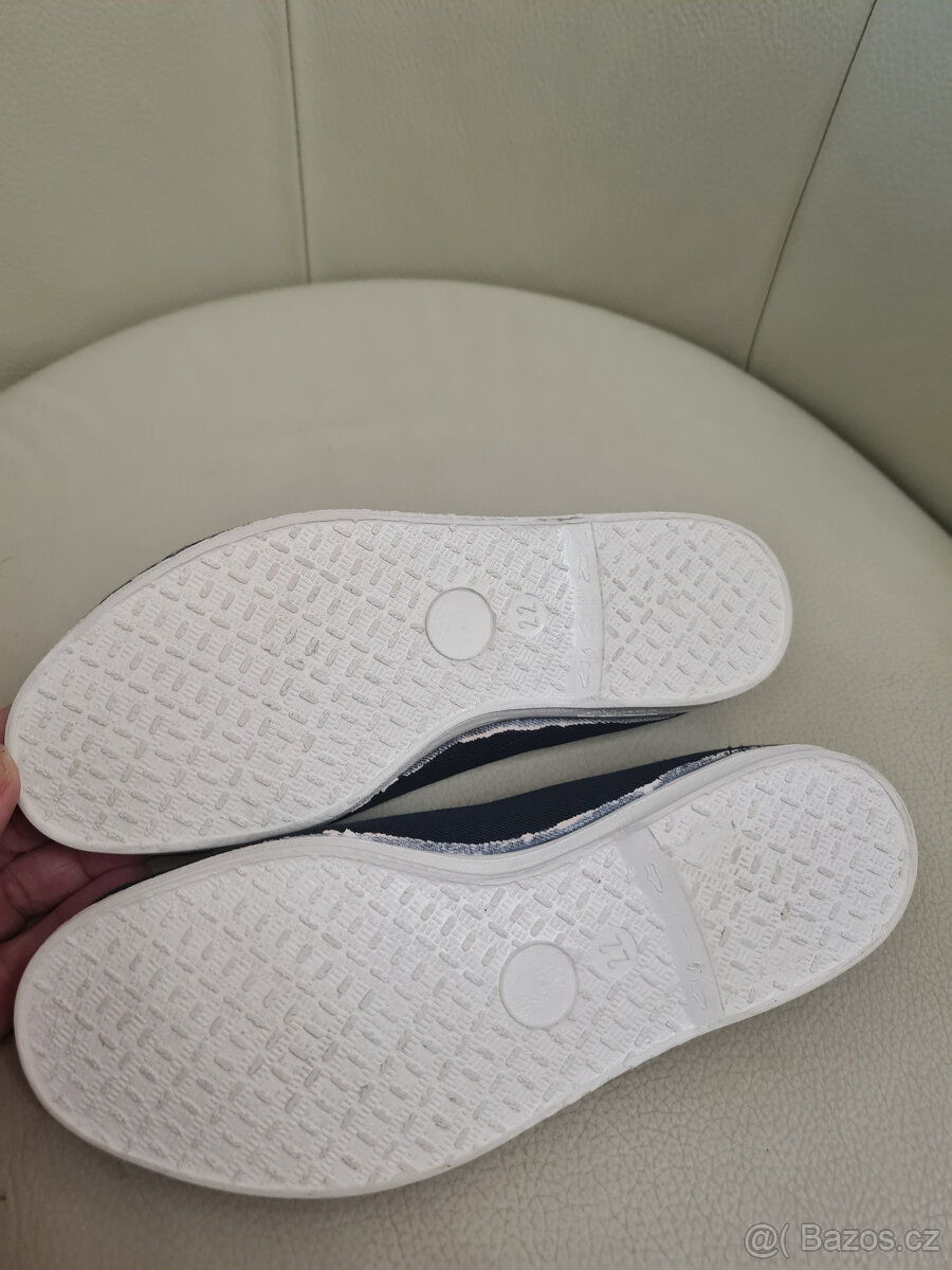 Cvičky tmavomodré, velikost 22cm - 3