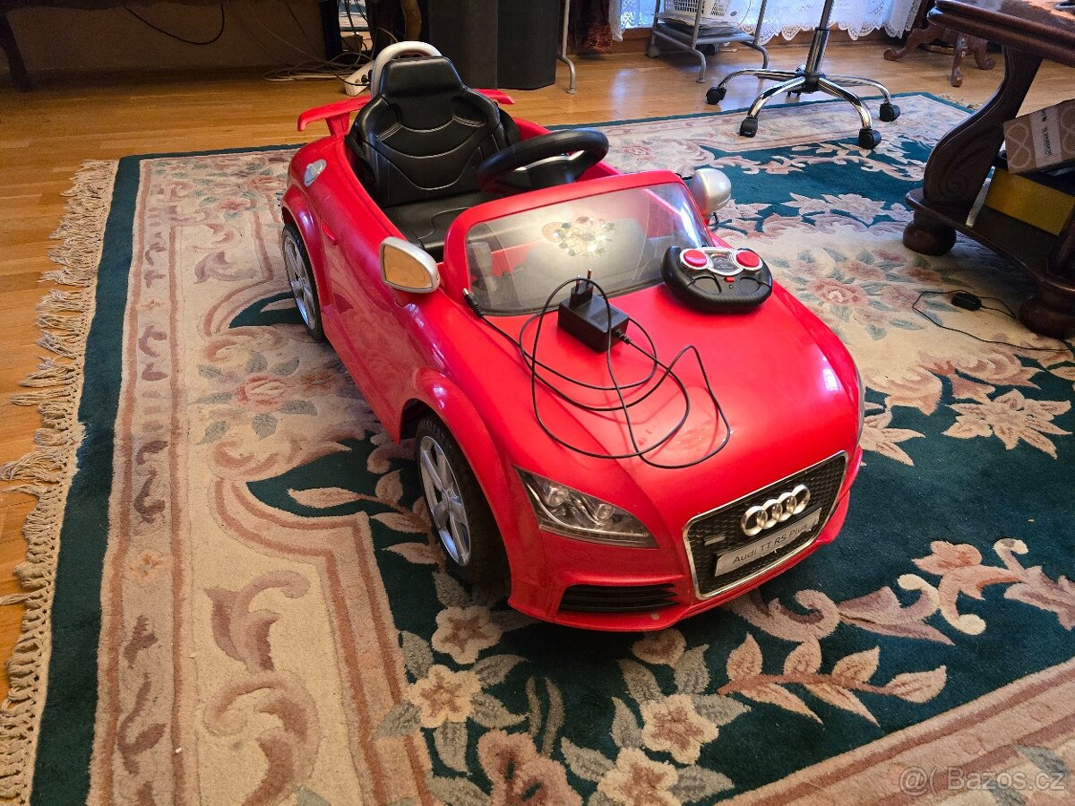 Elektrické autíčko Audi TT BEC 7121 - 3