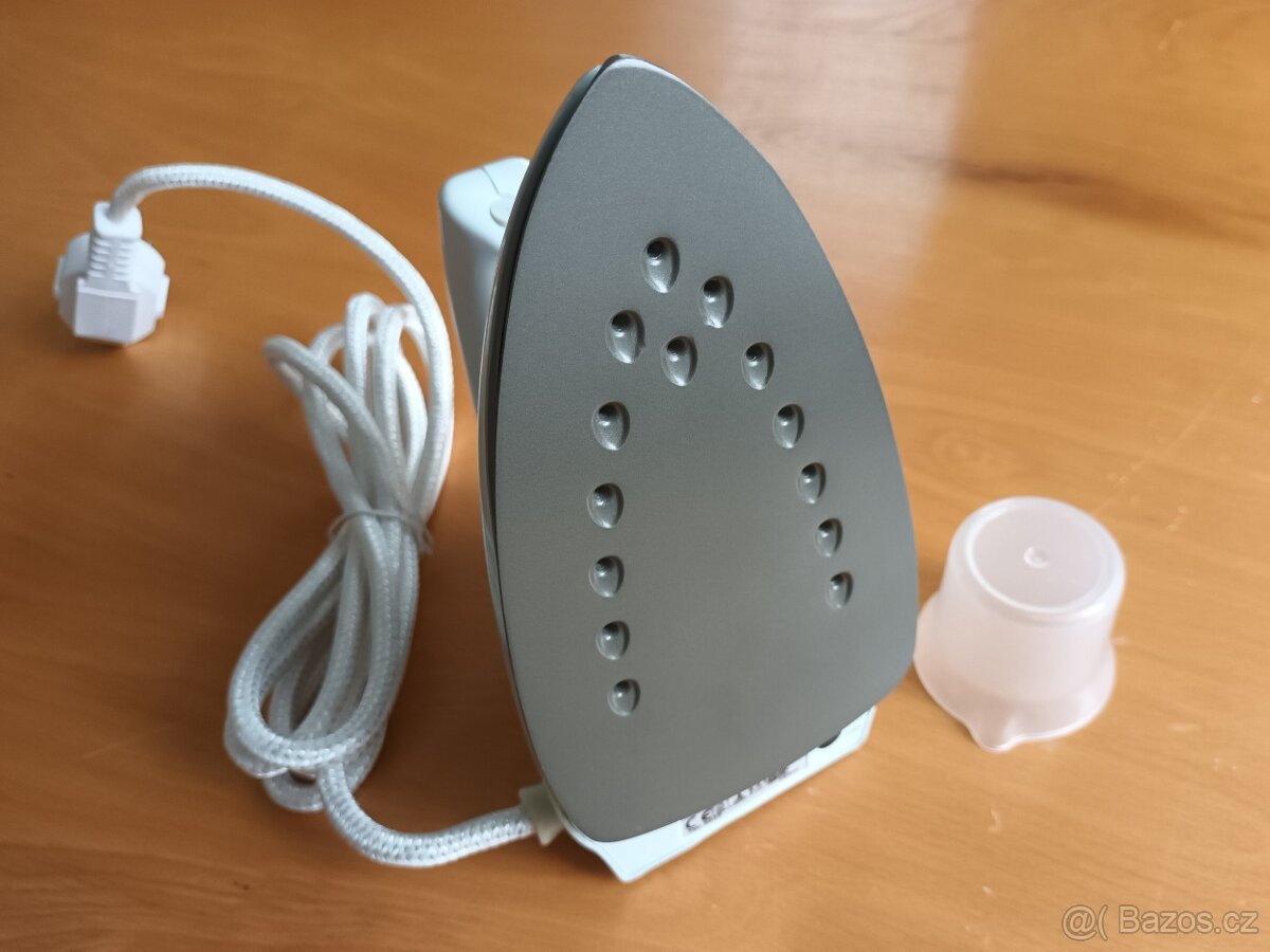 Nepoužitá německá cestovní žehlička Severin BA 3233 Shorty - 3