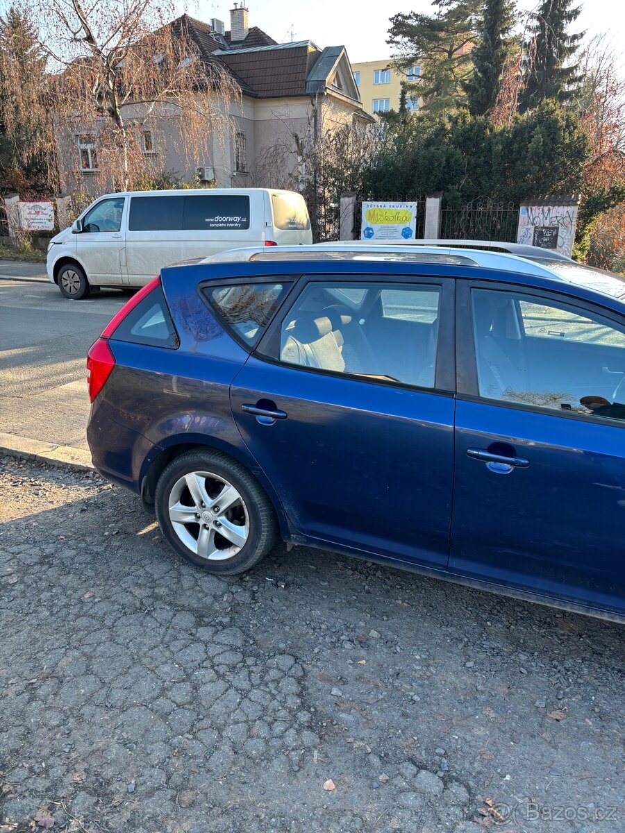 Kia ceed 1.6 crdi 295000 km STK 03/2026 - 3