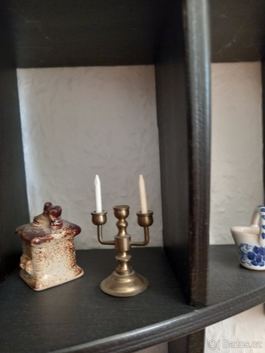 Polička + miniatury - 3