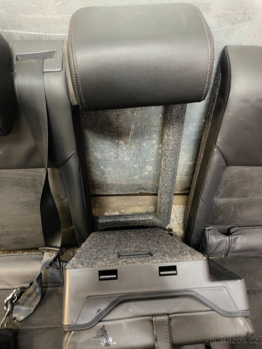 Zadní sedačky Octavia II - Laurin & Klement - 3