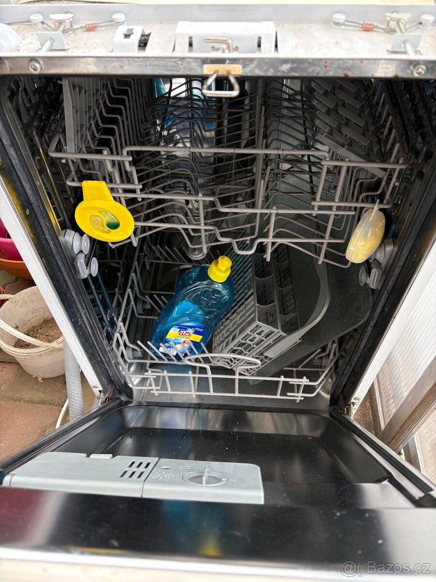 Myčka - 3