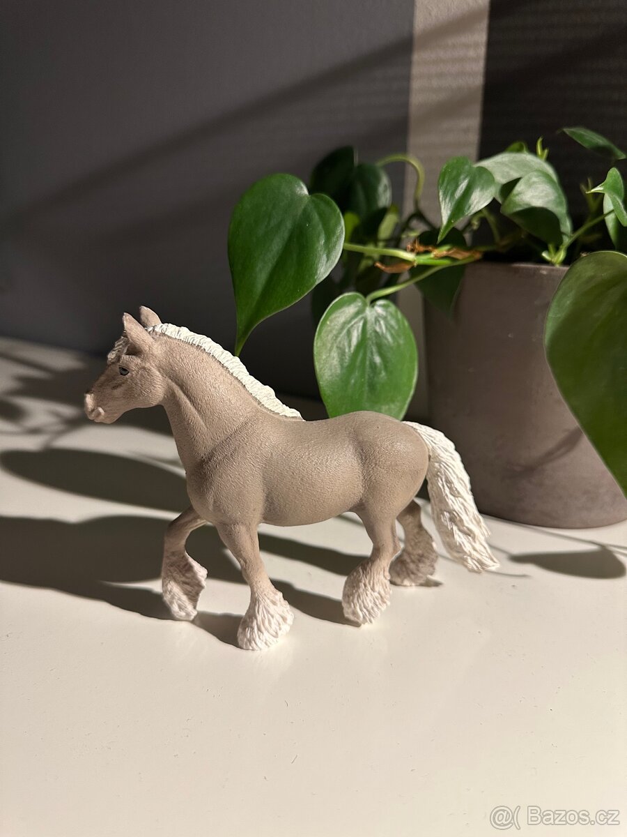 Schleich koníci 2 - 3