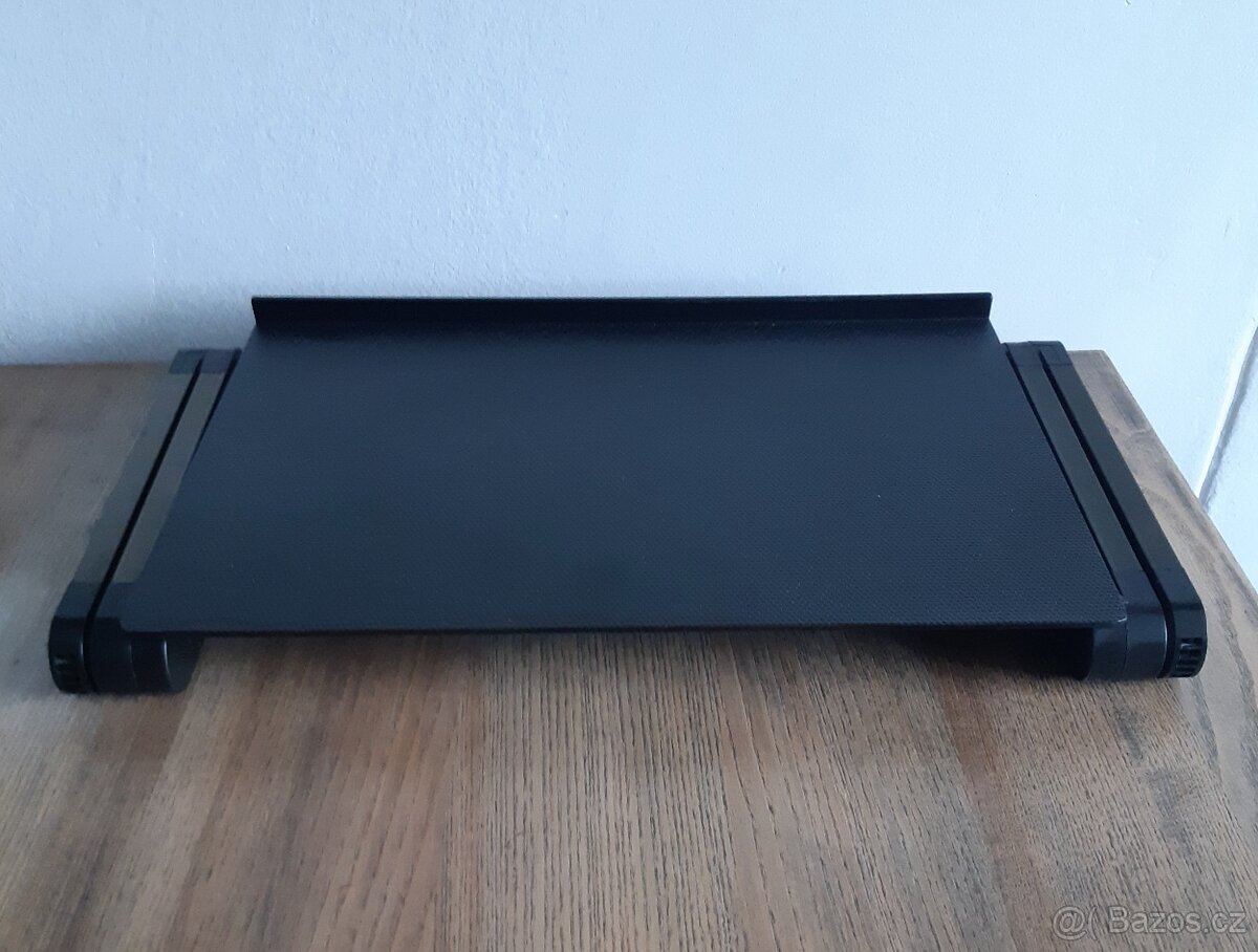podstavec skládací stolek Silentium PC - 3