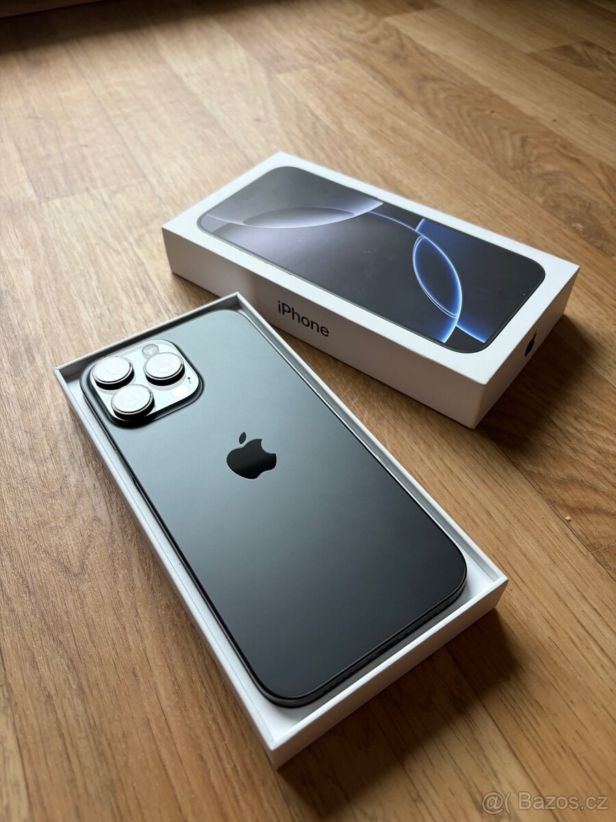 Apple iPhone 16 Pro Max 256GB černý titan - 3