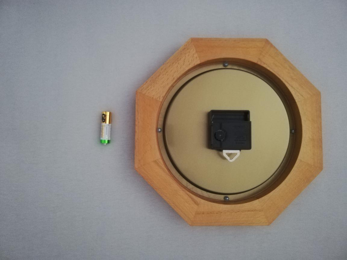 Prodám hodiny, držák na kuchyňské utěrky. - 3