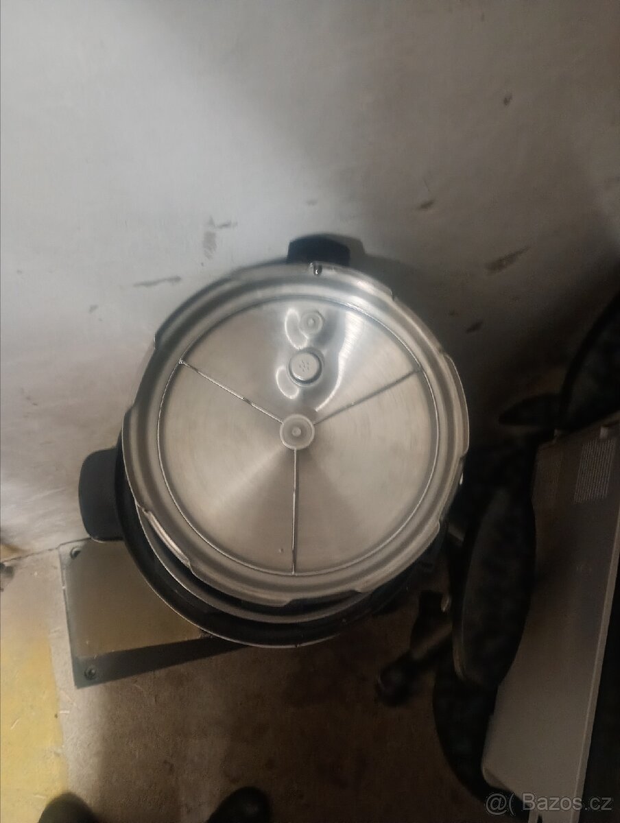 Tlakový hrnec - automatický - 3