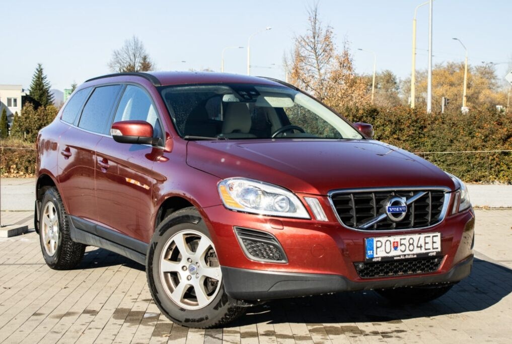 Volvo XC60 2.4D Momentum, 120kW (2011) - 3
