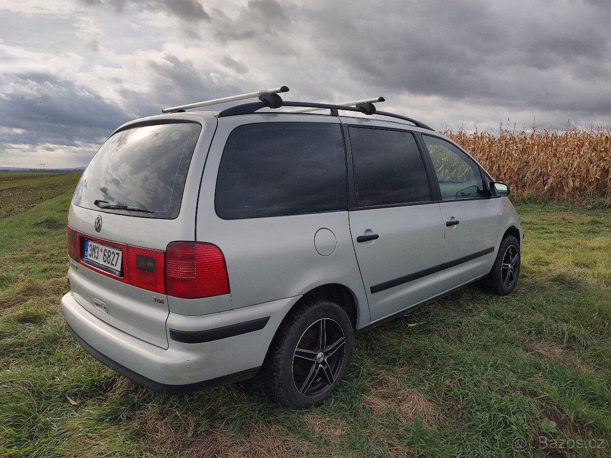 Sharan 1.9 TDI 7 míst - 3