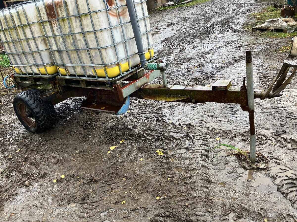 Voznice na vodu, napajecka - 3