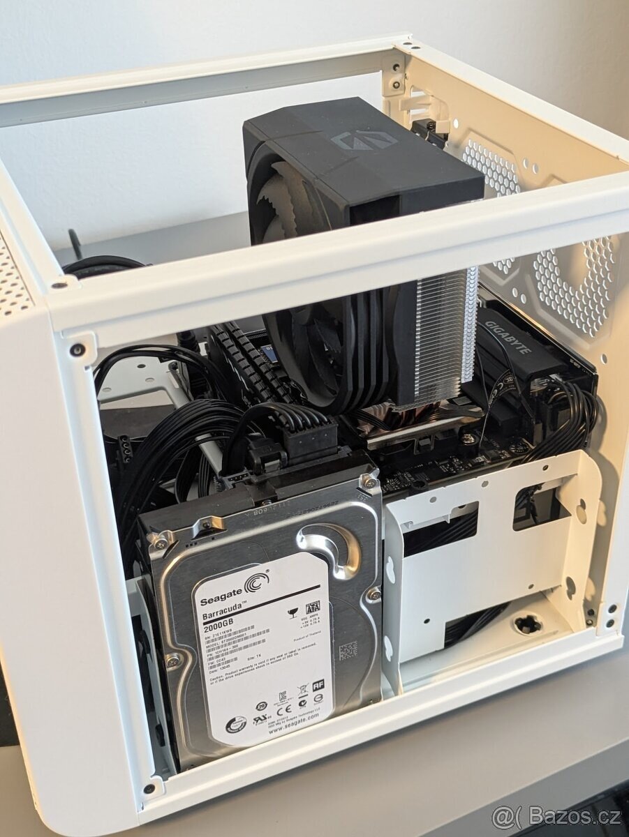 Nové PC AMD Ryzen 5 4600G, ITX, 16 GB RAM, Win 11 Pro - 3