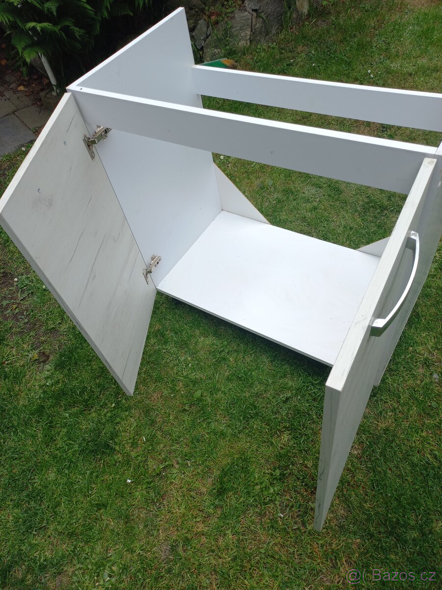 Skříňka pod dřez - 3