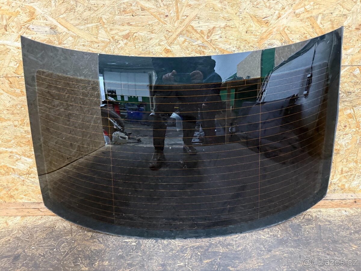 ZADNÍ OKNO AUDI A4 B7 SEDAN - 3