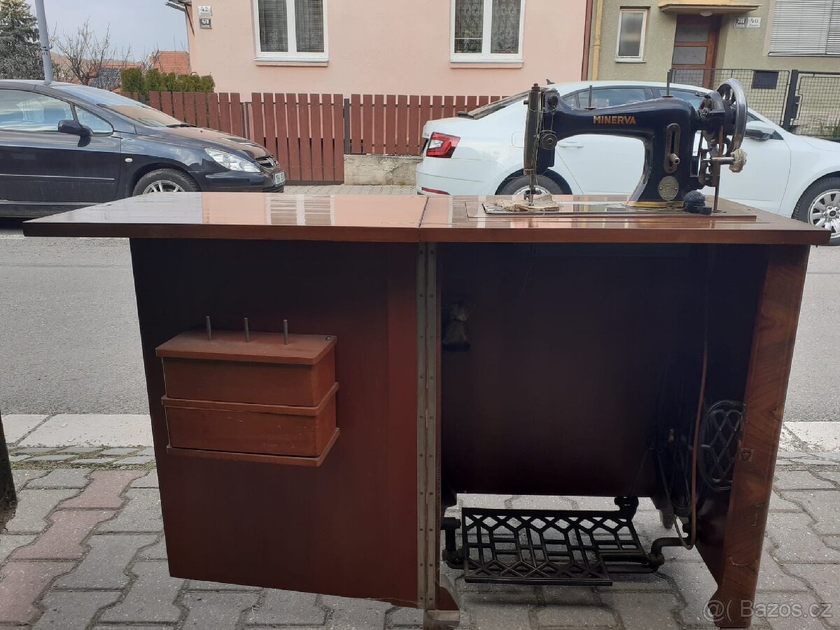 Šicí stroj Minerva - 3