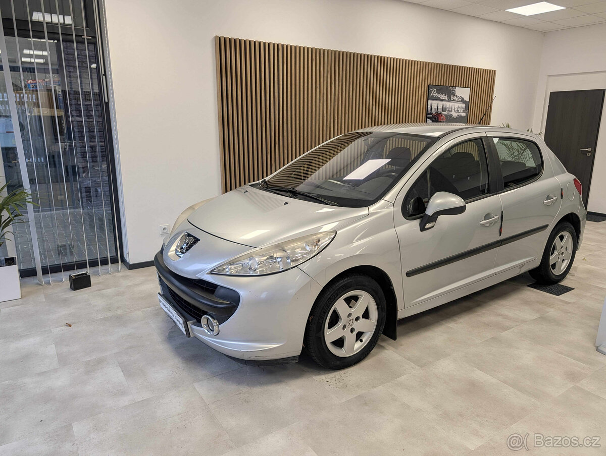 Peugeot 207 1,4 i - 3