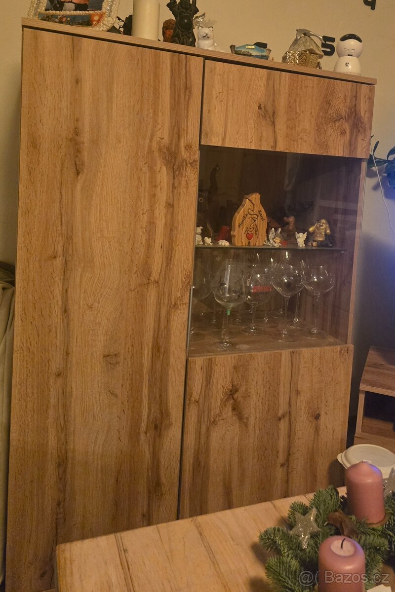 Moderní vitrína - 3