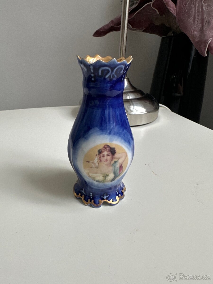 Malá porcelánová váza - 3