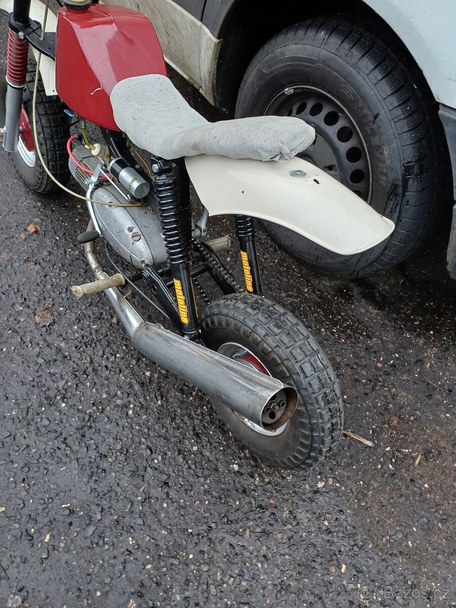 MOTORKA DOMÁCÍ VÝROBY - 3