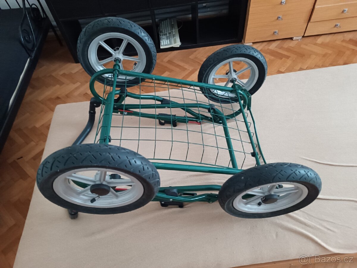 Hluboký kočárek Dorjan - 3