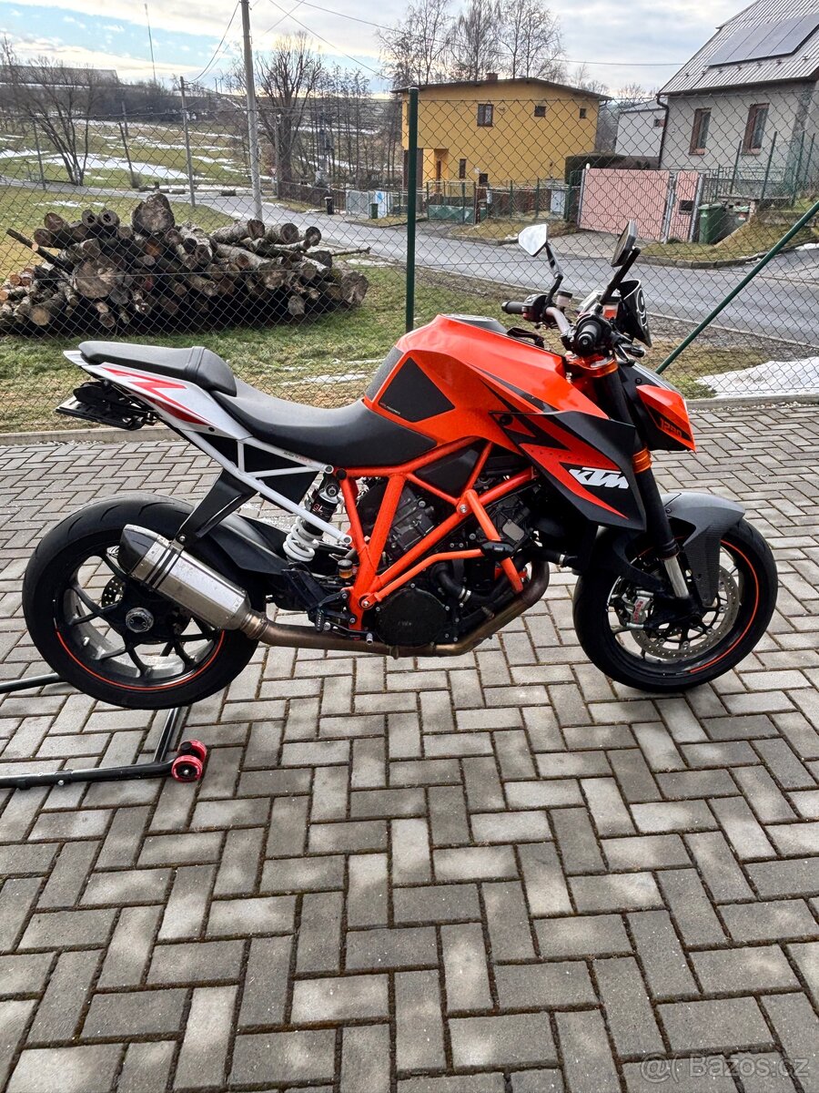 KTM 1290 Superduke R - 3