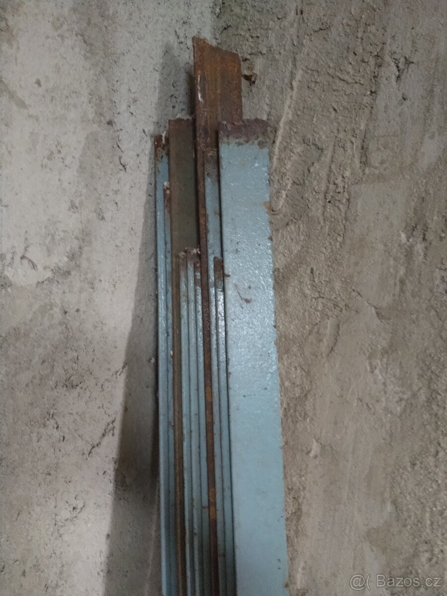 Použité úhelníky, íčka - 3