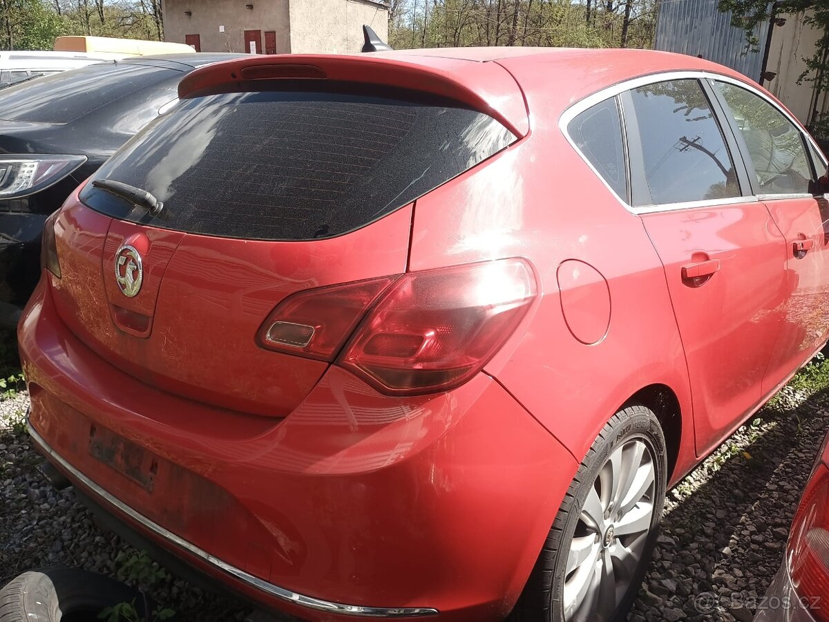 Opel Astra J - 3
